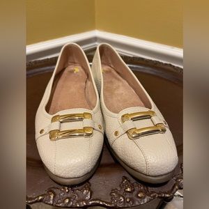 Very nice Women’s Aerosoles Flats